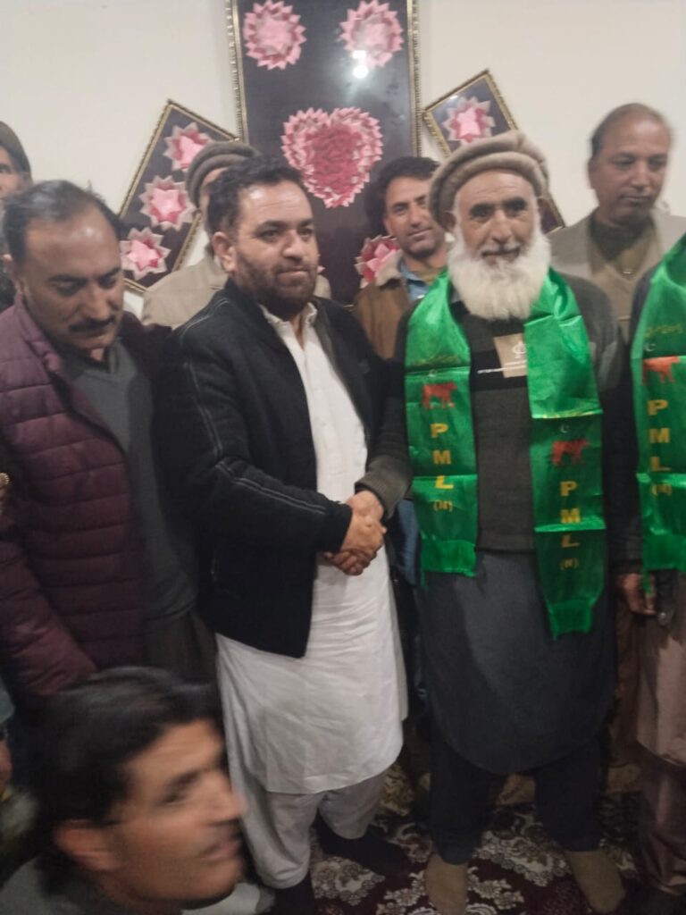 پچھلے الیکشن کے شمس لون صاحب کے تمام ووٹرز مسلم لیگ ن میں شامل 3 WhatsApp Image 2025 11 16 at 8.54.37 PM